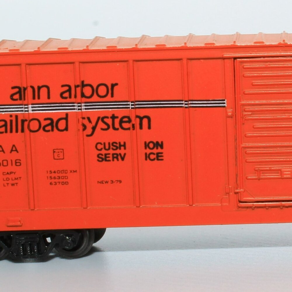 N Scale Roundhouse Ann Arbor Boxcar